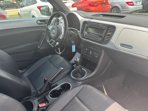 Used 2012 Volkswagen Beetle 2.5 FWD image 25