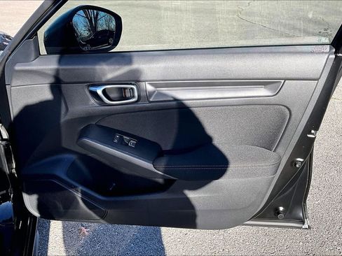 Used 2025 Honda Civic Sport image 24