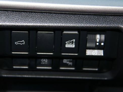 Used 2019 Subaru Forester Premium image 28