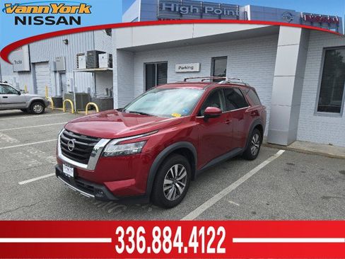 Certified 2023 Nissan Pathfinder SL w/ Lighting Package (N92) FWD image 1
