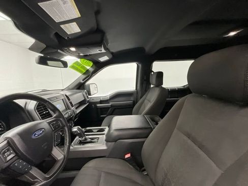 Used 2019 Ford F150 XLT w/ Equipment Group 302A Luxury AWD/4WD image 15