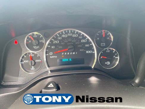 Used 2025 GMC Savana 2500 w/ Driver Convenience Package RWD image 35