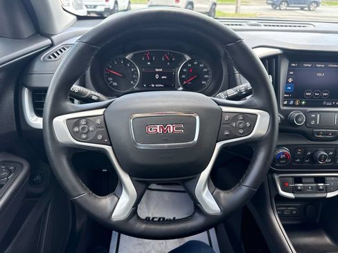 Used 2024 GMC Terrain SLT AWD/4WD image 22