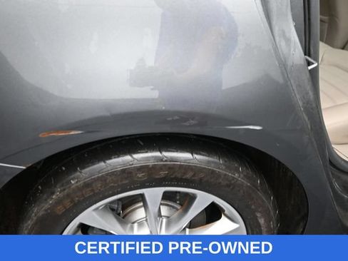 Used 2017 Ford Fusion SE FWD image 12