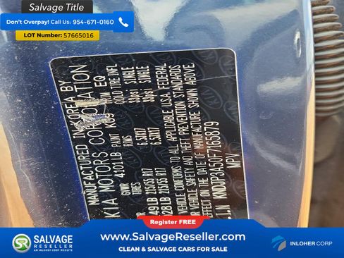 Used 2015 Kia Soul + FWD image 17