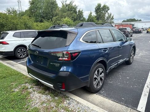 Used 2020 Subaru Outback Limited XT w/ Popular Package #2 AWD/4WD image 3