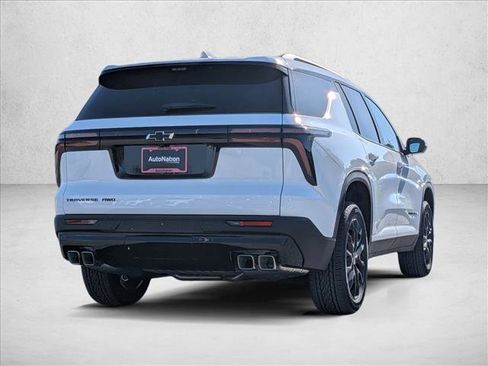 New 2026 Chevrolet Traverse LT image 5