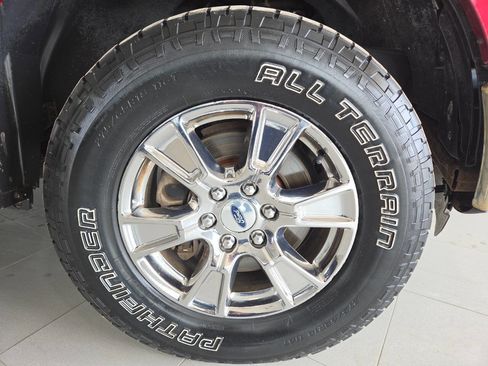 Used 2015 Ford F150 XLT w/ Equipment Group 302A Luxury image 10