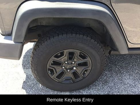 Used 2018 Jeep Wrangler Unlimited Sport AWD/4WD image 12
