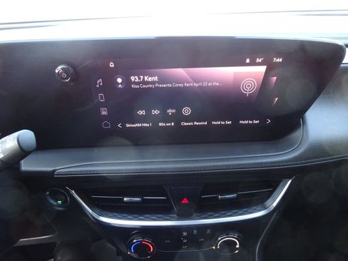 Certified 2024 Buick Encore GX Preferred image 28