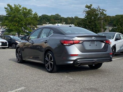 Used 2023 Nissan Sentra SR w/ SR Premium Package image 3