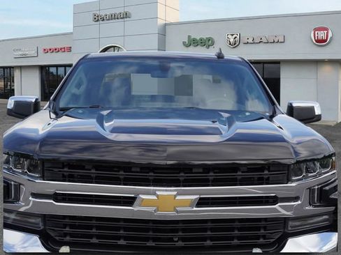 Used 2020 Chevrolet Silverado 1500 LT AWD/4WD image 32