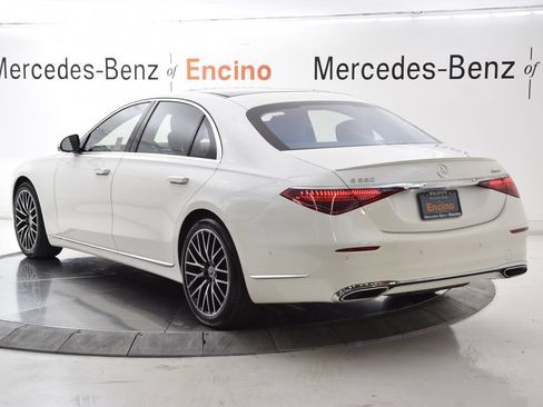 Used 2022 Mercedes-Benz S 580 4MATIC Sedan image 5