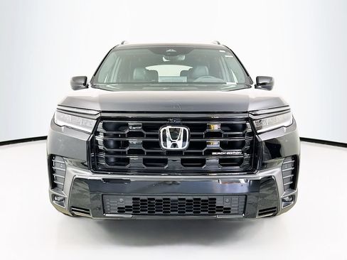 Used 2026 Honda Pilot Black Edition image 5