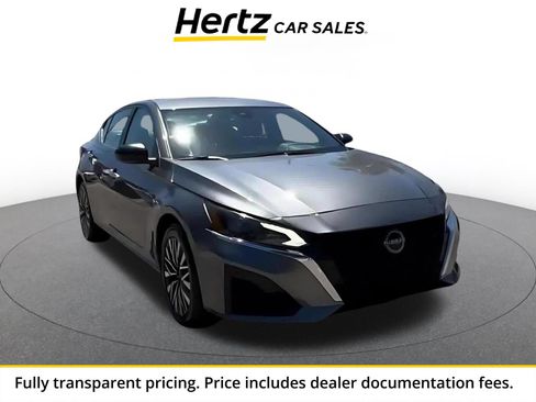 Used 2025 Nissan Altima 2.5 SV FWD image 1