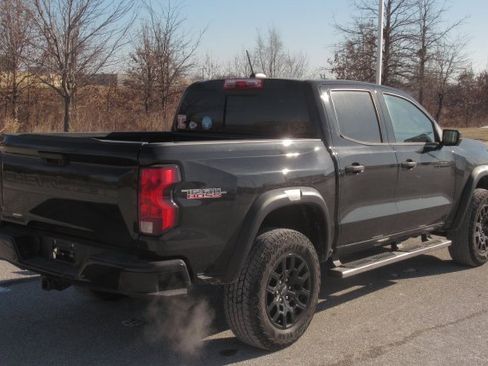 Used 2023 Chevrolet Colorado Trail Boss w/ Technology Package image 2