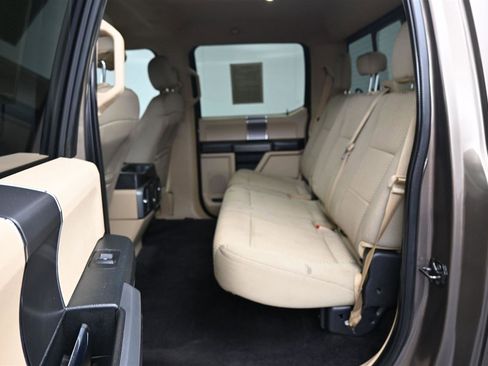 Used 2016 Ford F150 XLT w/ Equipment Group 302A Luxury AWD/4WD image 11