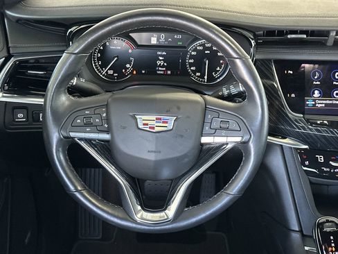 Certified 2025 Cadillac XT6 Premium Luxury image 18