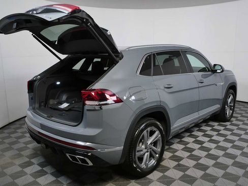 Certified 2024 Volkswagen Atlas Cross Sport SEL R-Line AWD/4WD image 30