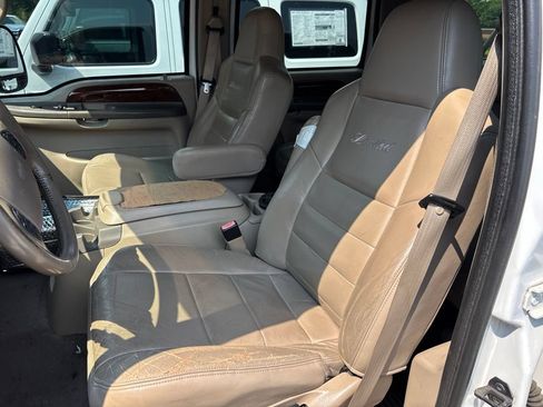 Used 2002 Ford Excursion Limited RWD image 7