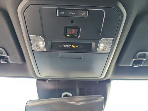 Used 2025 Toyota Tacoma SR5 RWD image 31