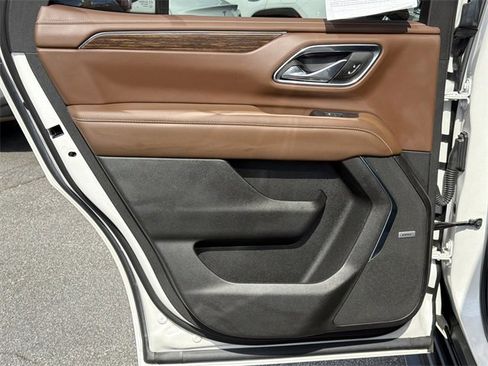 Used 2023 Chevrolet Tahoe High Country image 21