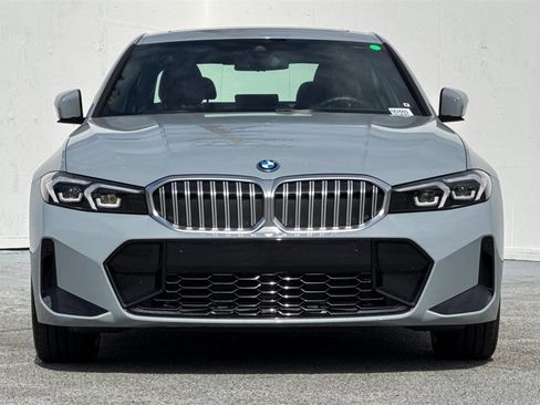 Used 2023 BMW 330e w/ M Sport Package image 9