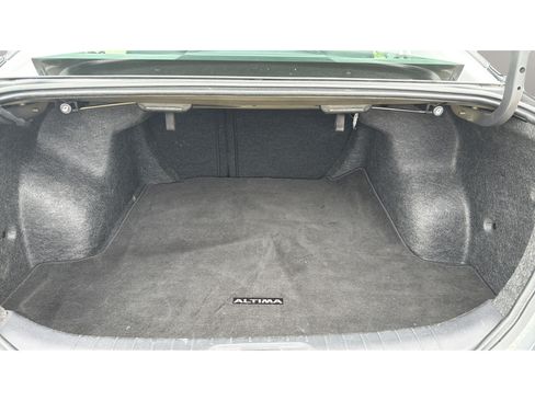 Certified 2025 Nissan Altima 2.5 SV FWD image 16