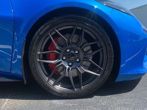 Used 2024 Chevrolet Corvette Z06 RWD image 28