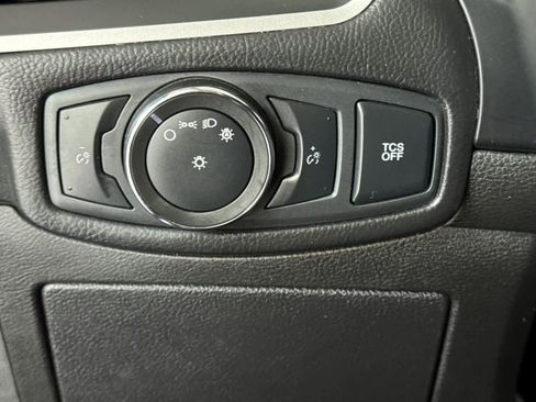 Used 2022 Ford Edge SEL image 31