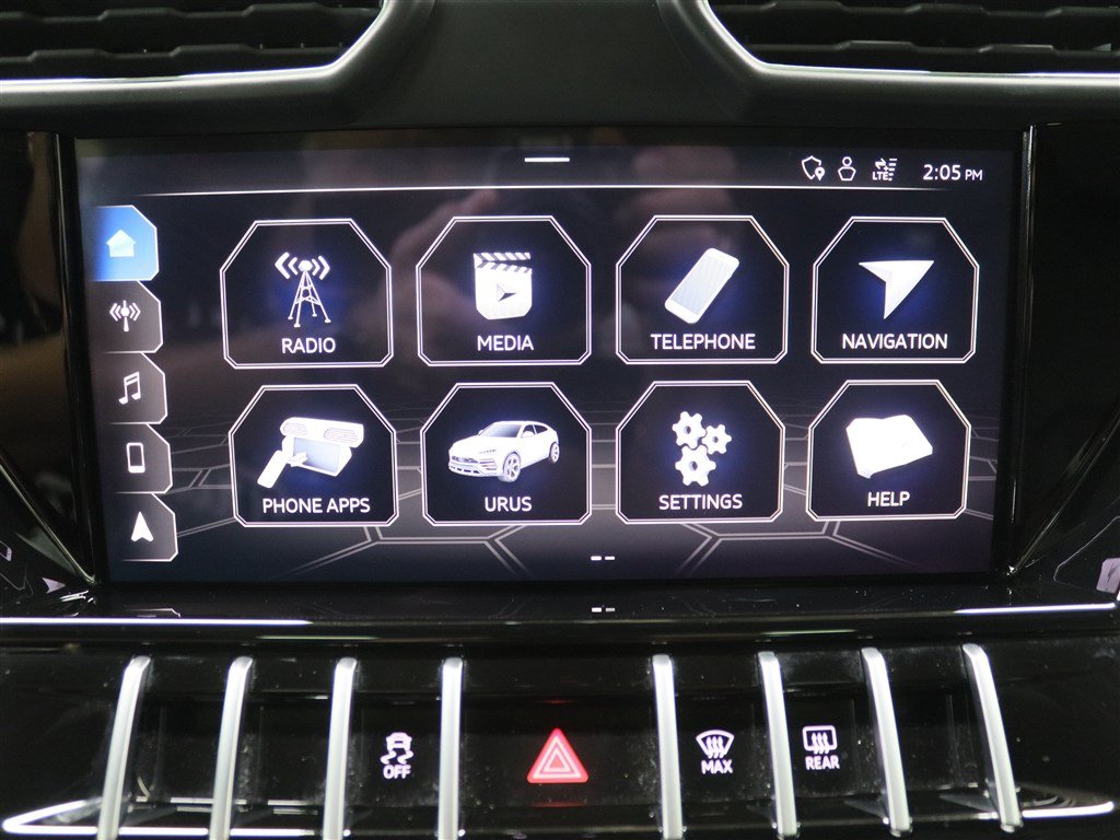 Used 2021 Lamborghini Urus AWD/4WD image 31