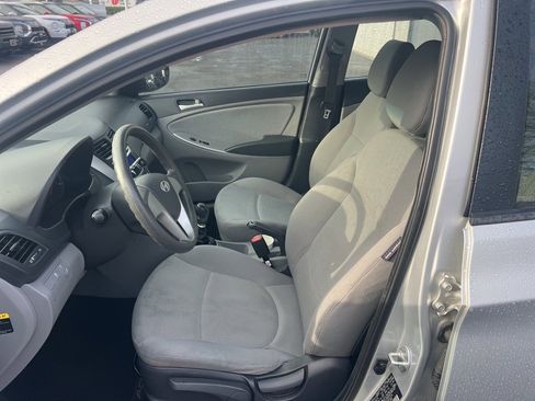 Used 2014 Hyundai Accent GLS image 8