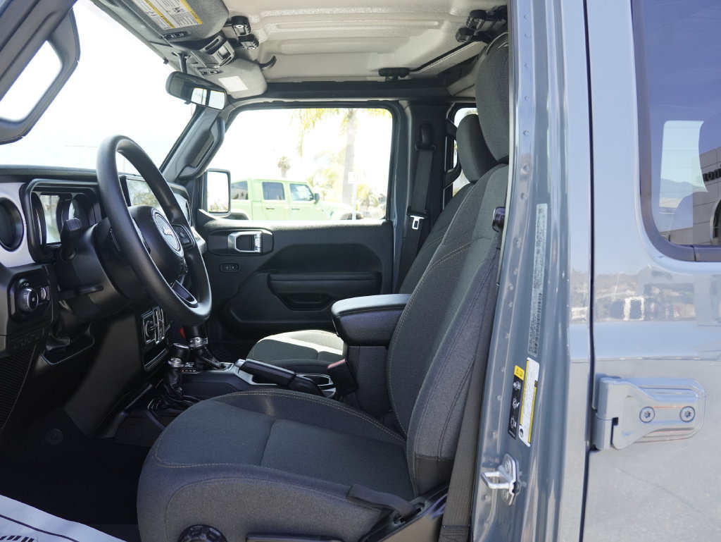 Used 2026 Jeep Wrangler Unlimited Sport AWD/4WD image 24