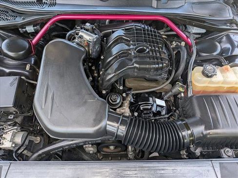 Used 2017 Dodge Challenger SXT image 21