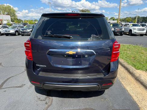 Used 2017 Chevrolet Equinox LS FWD image 6