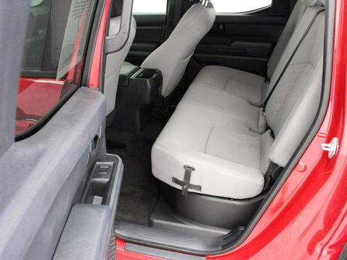 Used 2024 Toyota Tacoma SR5 AWD/4WD image 28