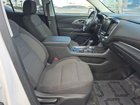 Used 2019 Chevrolet Traverse LT FWD image 7