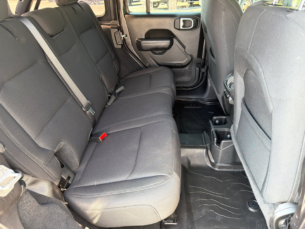 Used 2022 Jeep Wrangler Unlimited Sport AWD/4WD image 15