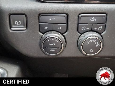 Used 2023 Chevrolet Silverado 1500 LT AWD/4WD image 28