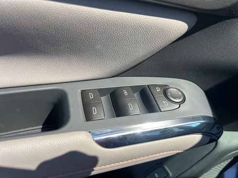 New 2026 Chevrolet Traverse LT image 13