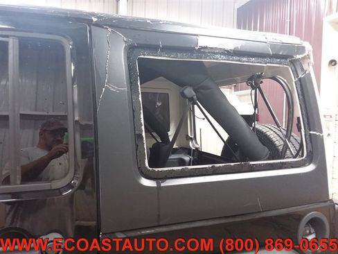 Used 2018 Jeep Wrangler Unlimited Sport S image 18