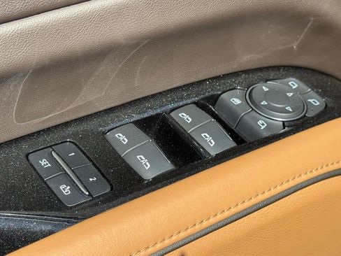 Used 2021 Cadillac Escalade ESV Sport w/ Driver Assist Tech Package image 17