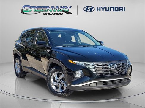 Used 2023 Hyundai Tucson SE image 1