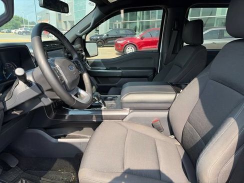 Used 2023 Ford F150 XLT w/ Equipment Group 302A High RWD image 9