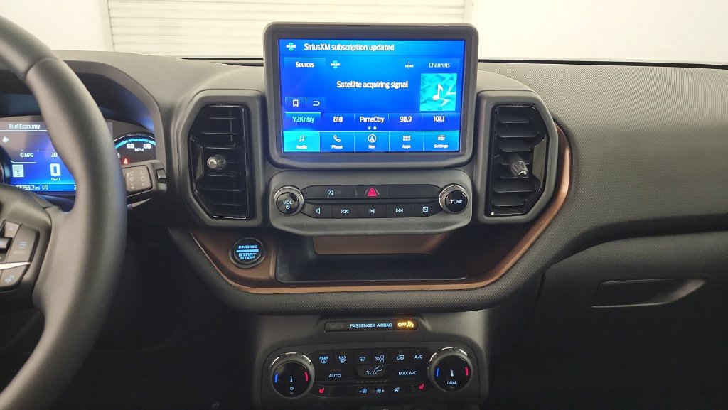 Used 2024 Ford Bronco Sport Outer Banks w/ Tech Package AWD/4WD image 13