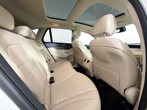 Used 2022 Mercedes-Benz GLC 300 4MATIC image 44
