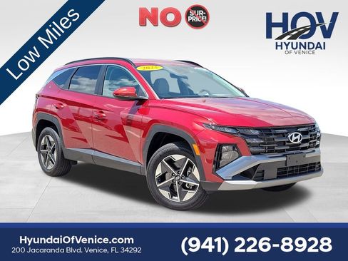 Used 2025 Hyundai Tucson SEL AWD/4WD image 1
