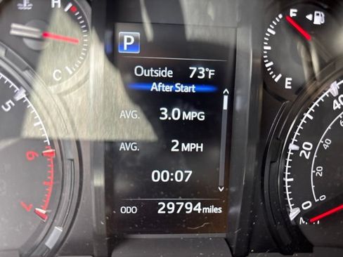 Used 2024 Toyota 4Runner SR5 Premium w/ Moonroof Package AWD/4WD image 15