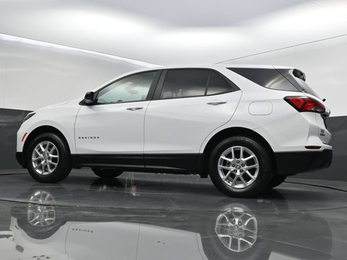 Certified 2023 Chevrolet Equinox LS w/ LS Convenience Package AWD/4WD image 40