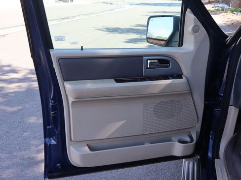 Used 2011 Ford Expedition EL XLT w/ 201A Rapid Spec Order Code AWD/4WD image 25